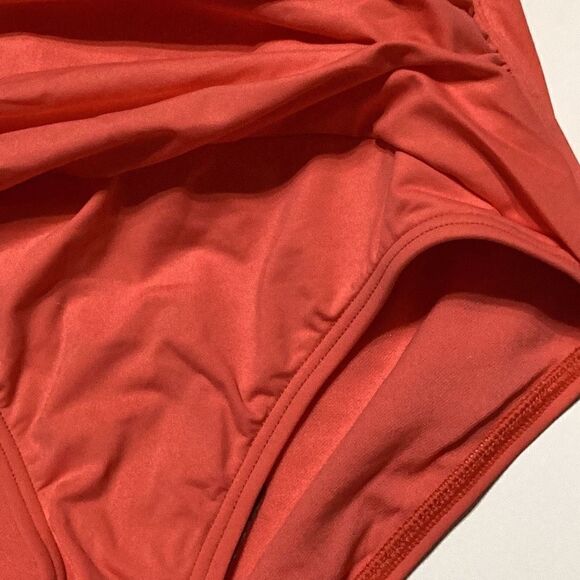 New. Tommy Bahama coral Swimsuit. Size 6 MSRP $149 - Picture 7 of 10
